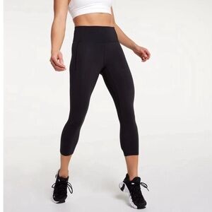 CALIA *NWT Women's Essential Knee Crop Legging